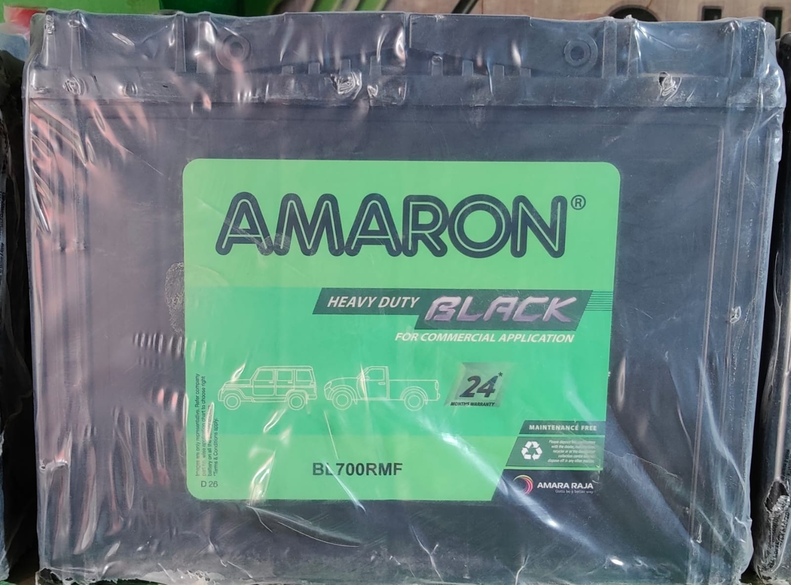 Amaron Black 700